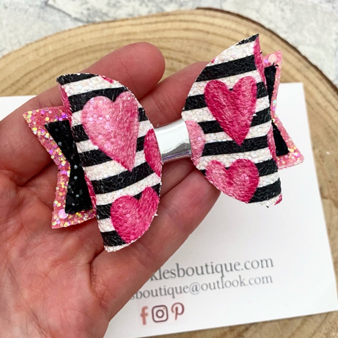 Valentines Stripe Heart